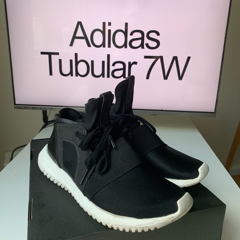 Adidas Tubular